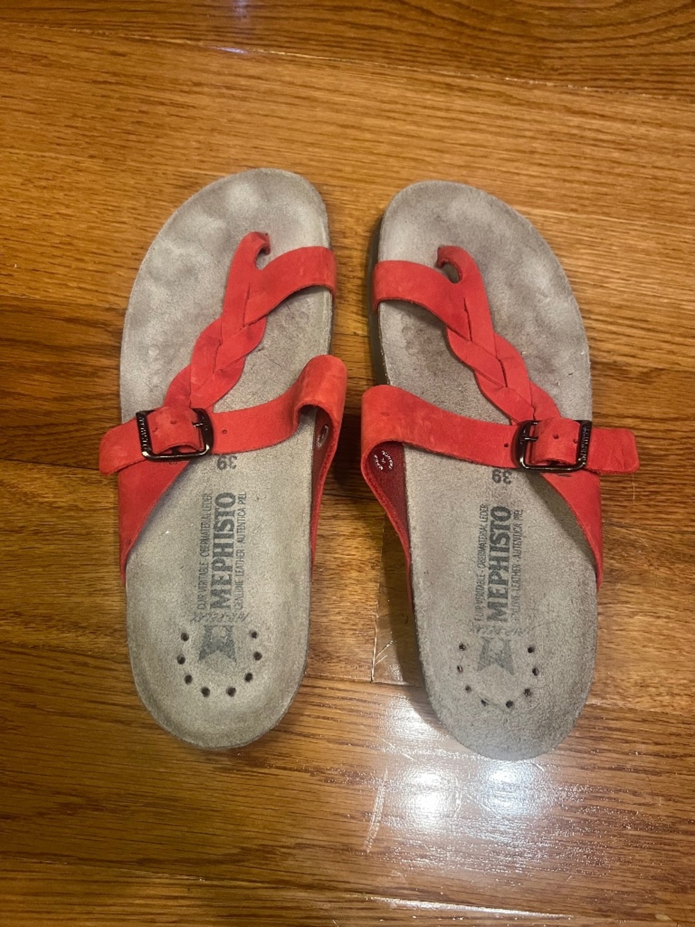 MEPHISTO HELEN SANDALS - SIZE 39